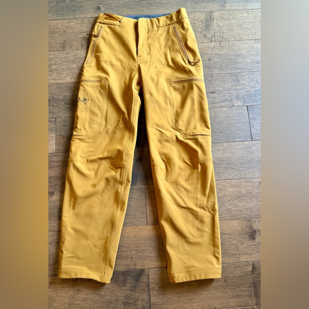 Arcteryx Gamma Women's Heavyweight Pants Size 2 Softshell Straight Leg Warm